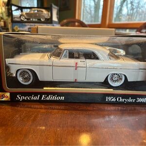 Maisto 1956 Chrysler 300B Diecast Model Car